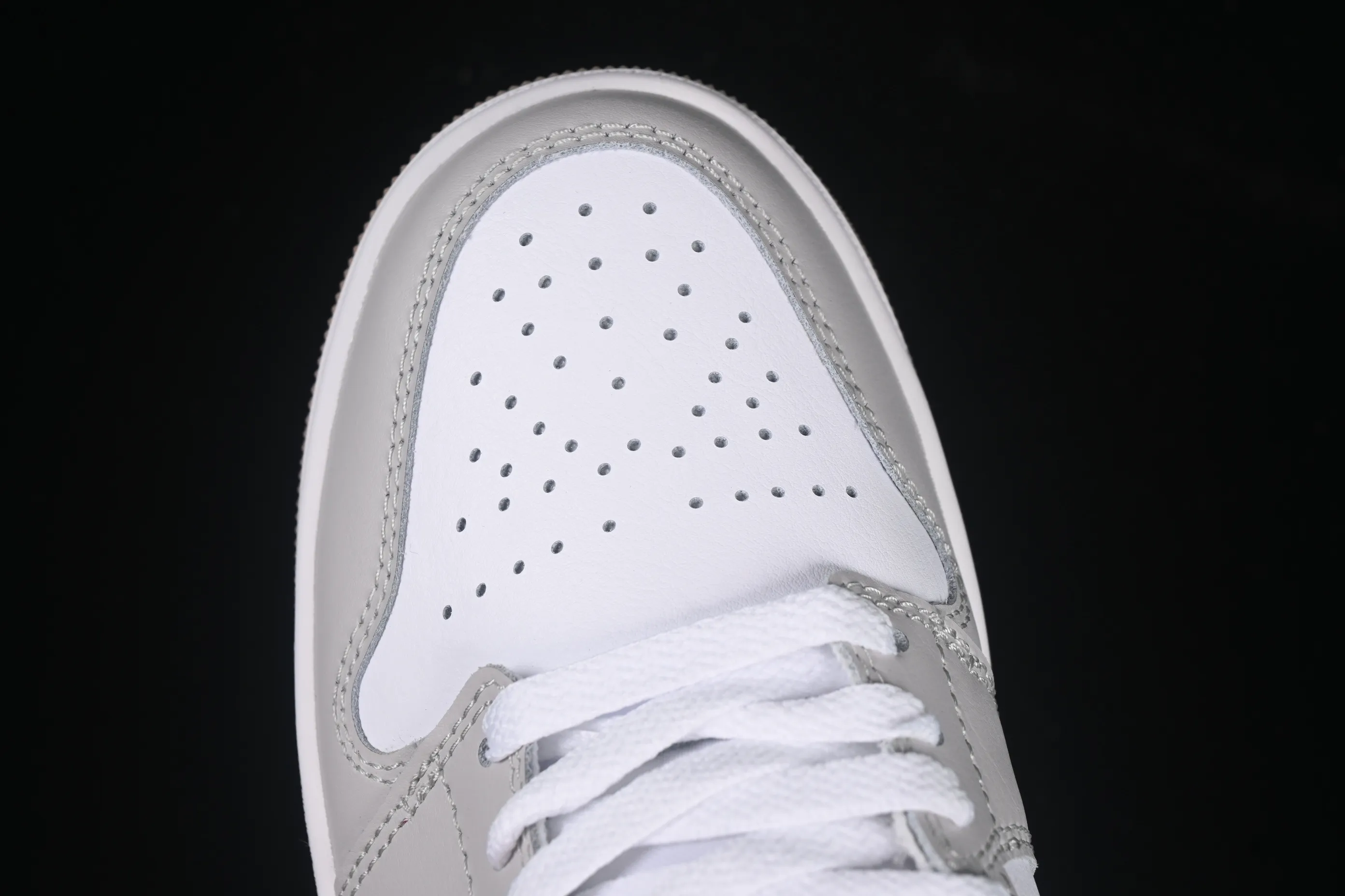 All categories Air Jordan Jordan series basketball shoes Air Jordan 1 Low G version pure original Air Jordan 1 Low AJ1 Joe 1 milk coffee blue hook low-top cultural casual sneakers 553558-146